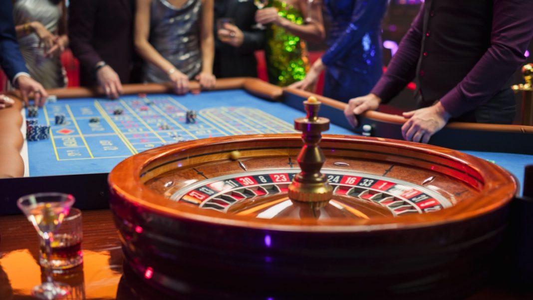 The Atmosphere of Land-Based Casinos as the Key to the Success of Live Casinos Among the New Generation of Players