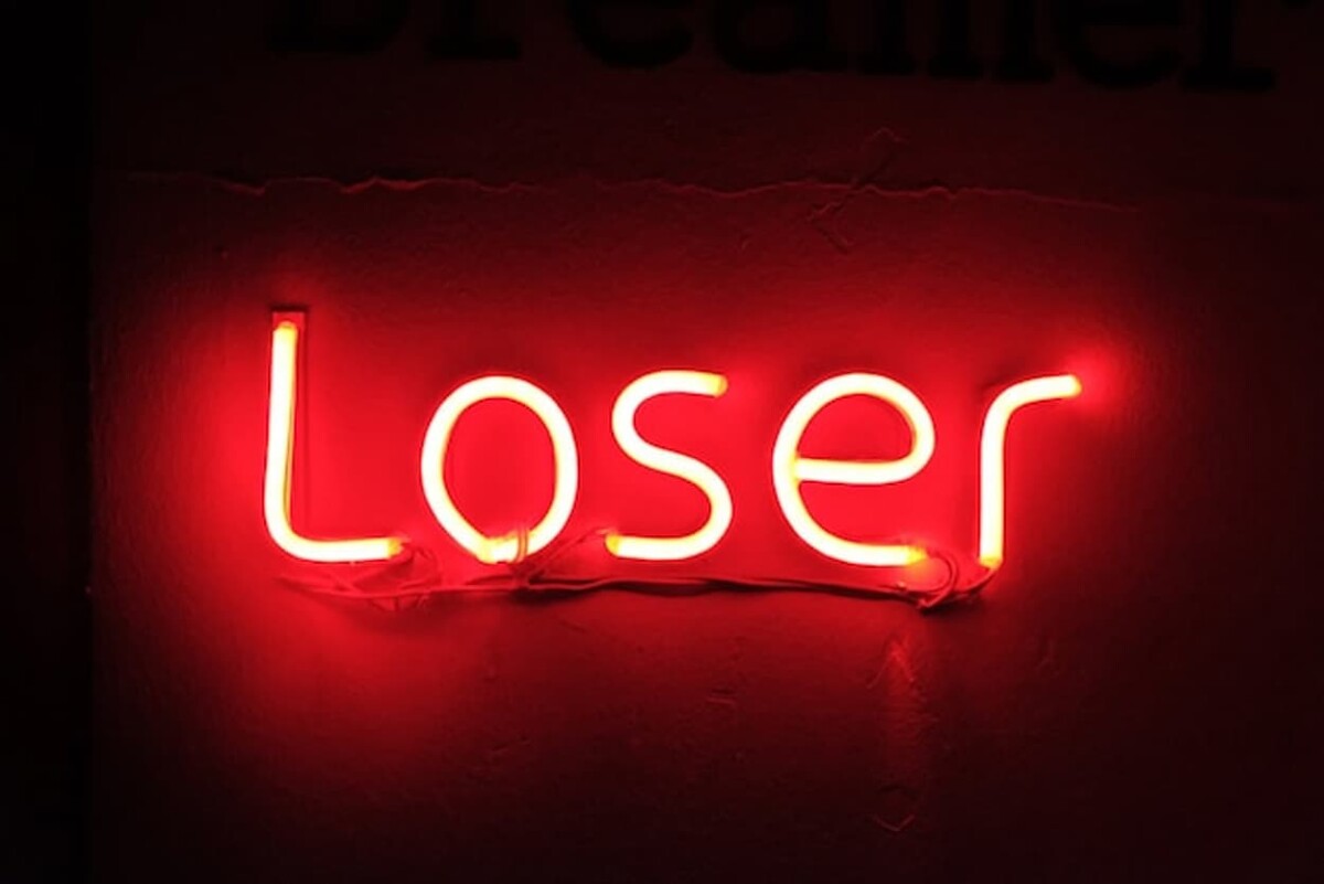 Drake Reveals $8 Million Gambling Loss in a Month, Reigniting Controversy Over Celebrity Betting