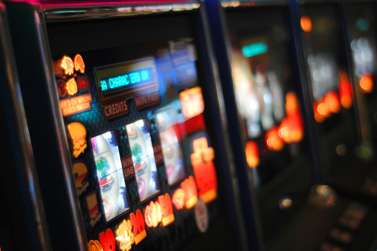 Pennsylvania Senate Approves Bill to Reduce Slot Machine Minimums at Casinos Amid Growing Competition